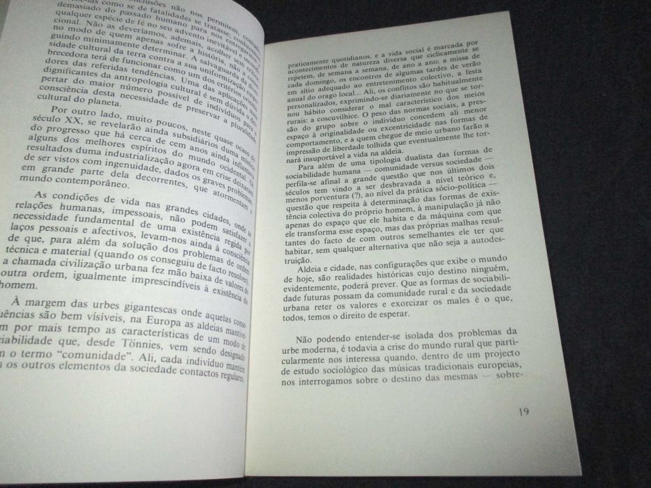 Livro Para a Sociologia da Música Tradicional Açoriana