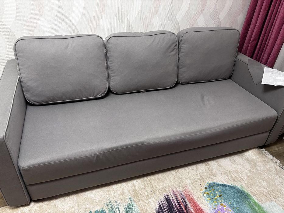 Диван б/у у відмінному стані