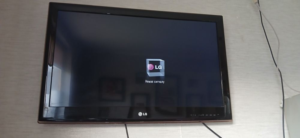 Телевізор LG 32"