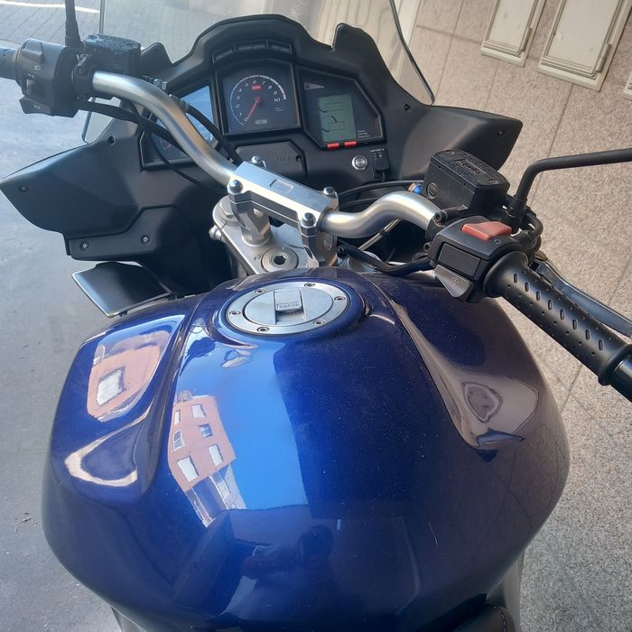 Aprilia ETV 1000 Caponord – 2004