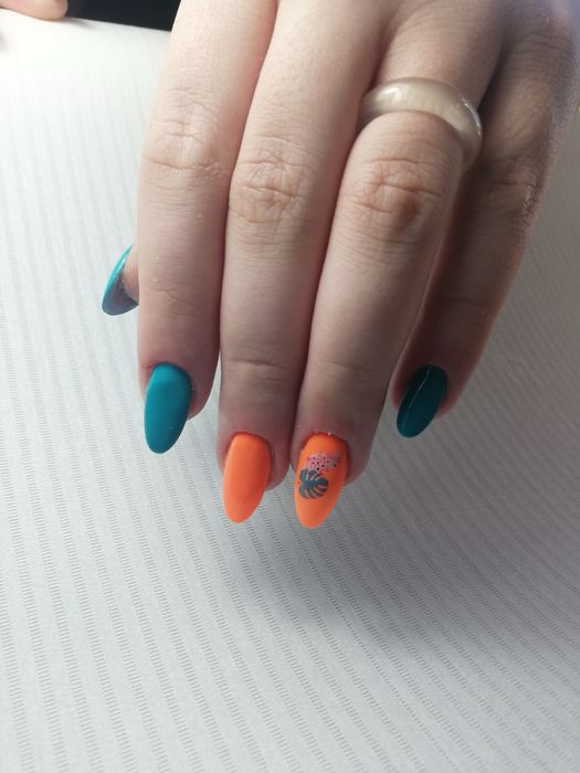 Manicure hybrydowy/ żele, uzupelnienie, pedicure