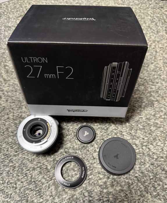 Obiektyw Voigtlander Ultron 27mm f/2,0 Czarny (Fujifilm X)