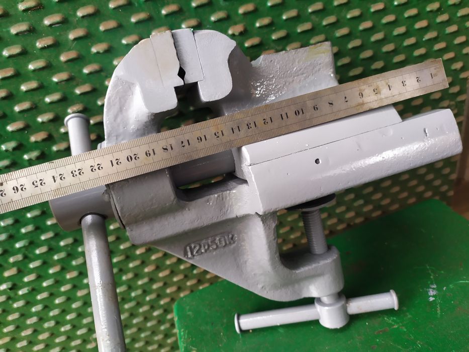 тиски слесарные лещата слюсарні  ТСБ 80