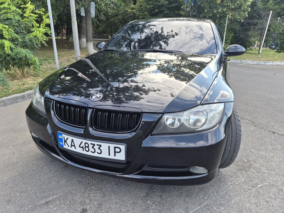 Продам  BMW 3 ( E90)