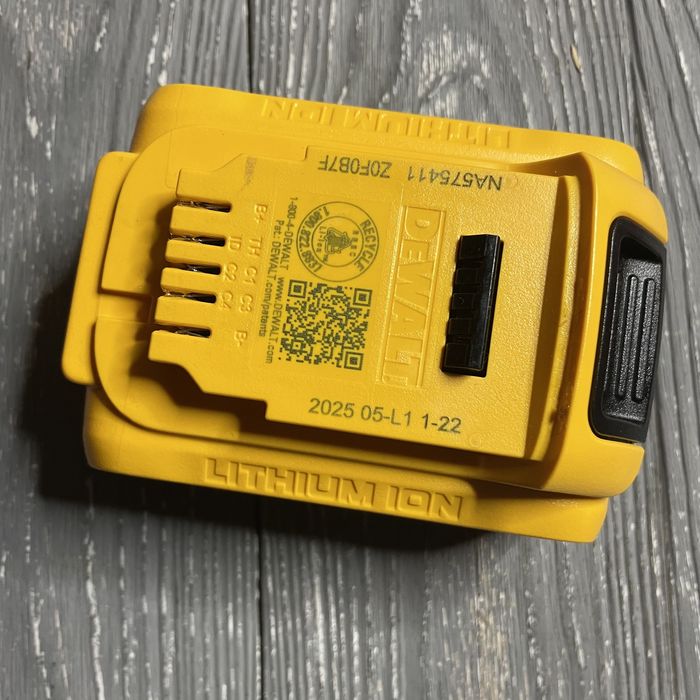 Акумуляторна батарея Dewalt DCB205 5 ah 20V 2026