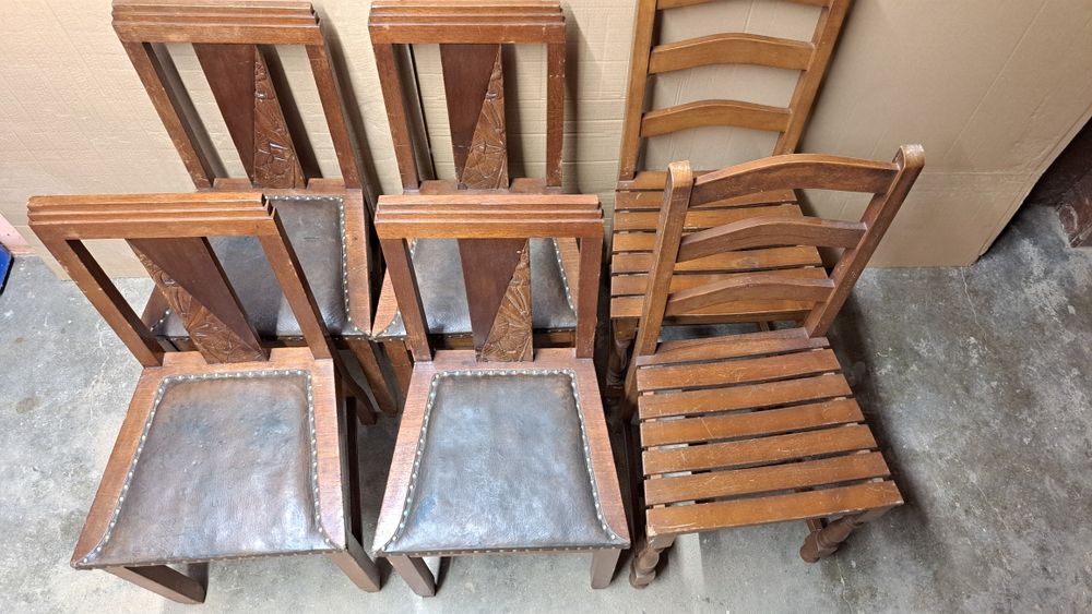 Varias cadeiras em bom estado