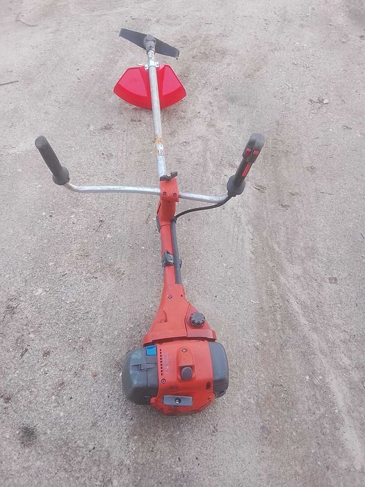 Roçadora Husqvarna  555