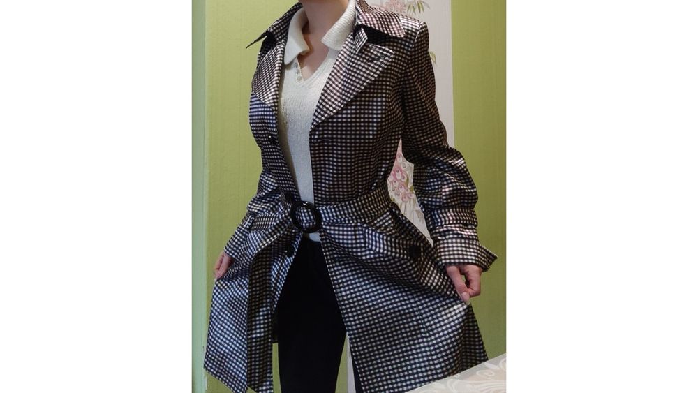 Плащ пальто женское атласное демисезон