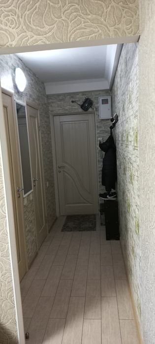Продам 3-х кімнатну квартиру на Перемоги, 107