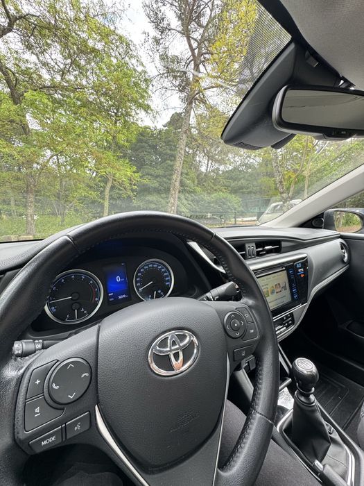 Toyota corolla 1.33 vvti Exlusive (32 mil km)