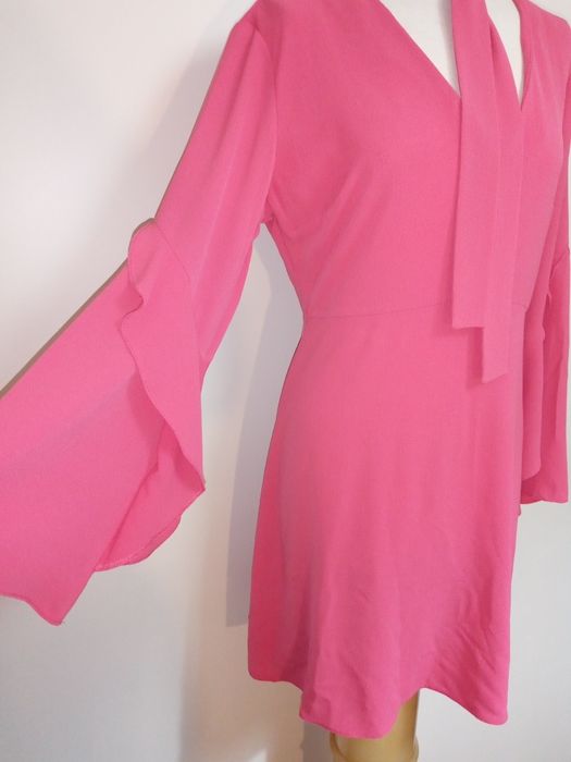 Vestido rosa muito elegante tam M