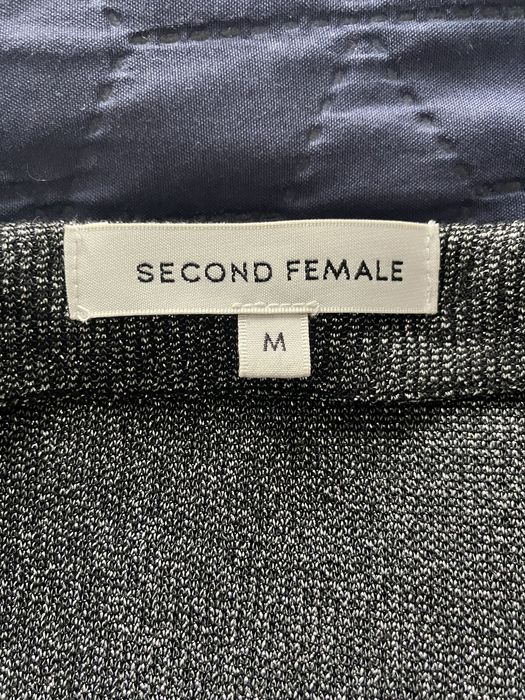 Kopertowa sukienka blyszczaca