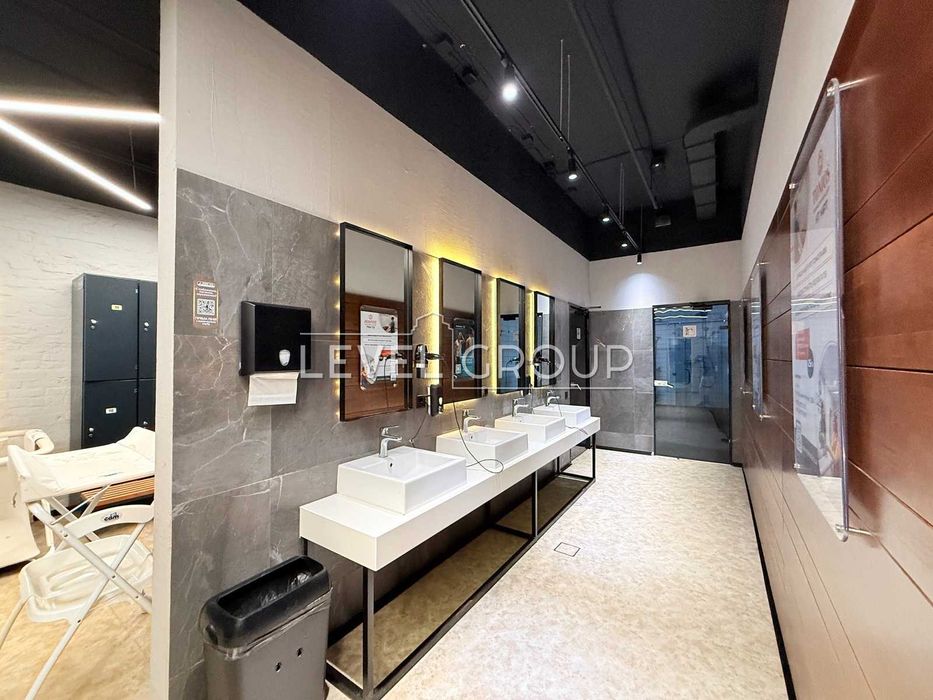 Продаж фасадного комерційного приміщення в ЖК Park Avenue VIP