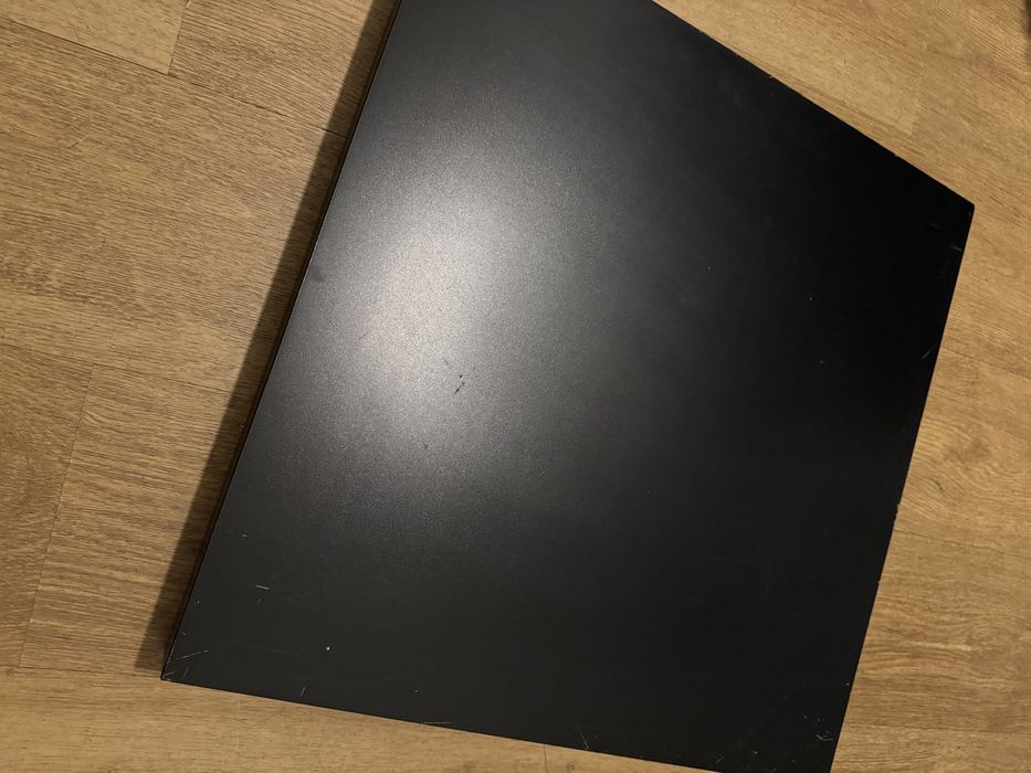 Mały stolik Ikea