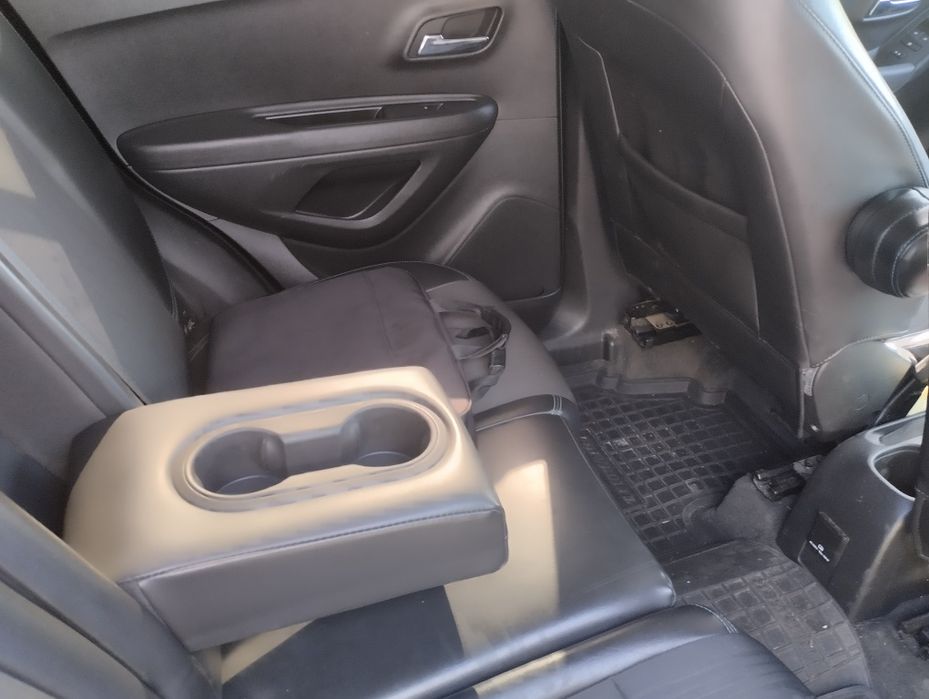 Chevrolet  Tracker джип 4х4 не дорого