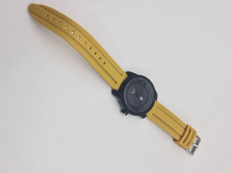 Relógio homem BERG preto com bracelete amarela