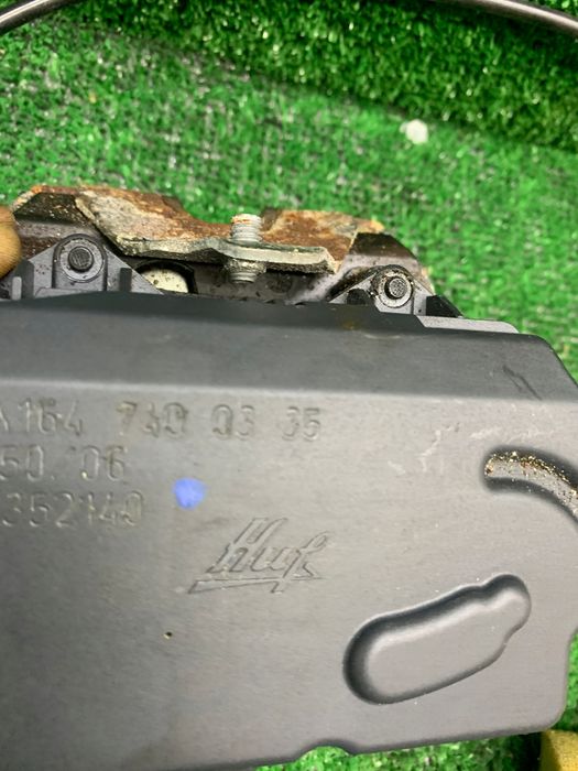 mercedes r w251 zatrzask zamek klapy tylnej oryg a1647400335