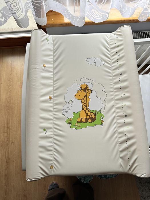 Łóżeczko niemowlece z szuflada i z materacem + przewijak