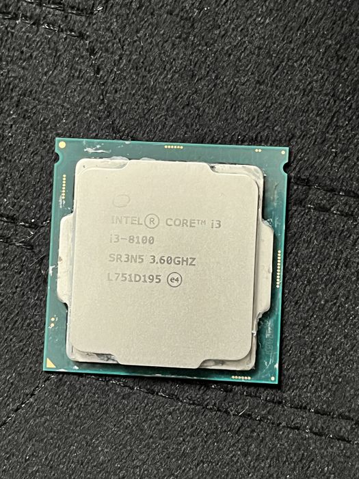 Sprzedam procesor i3 8100