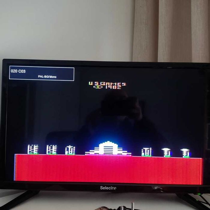 Atari 2600 clone com transformador e cabo RF