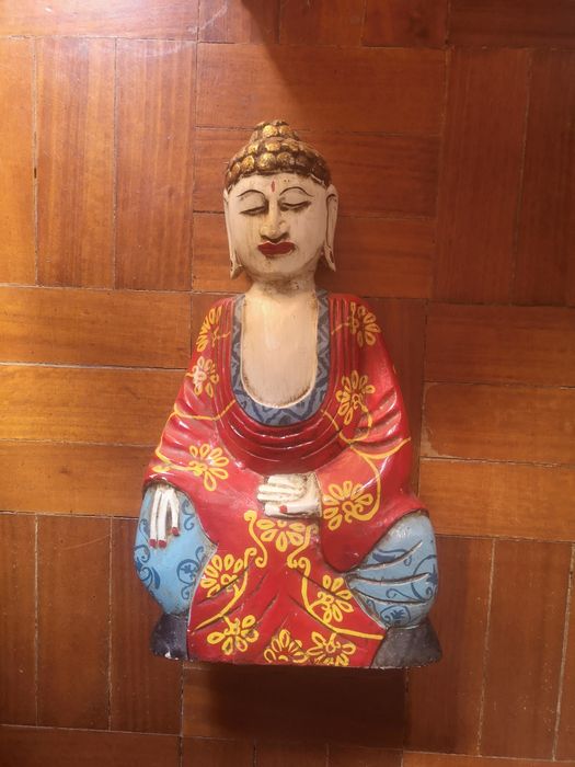 Estátua de Buda em madeira pintada à mão - 45 cm