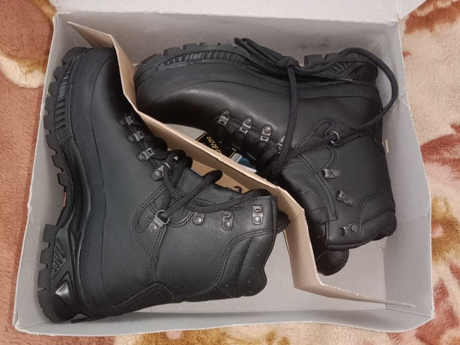 Берці, взуття для військових