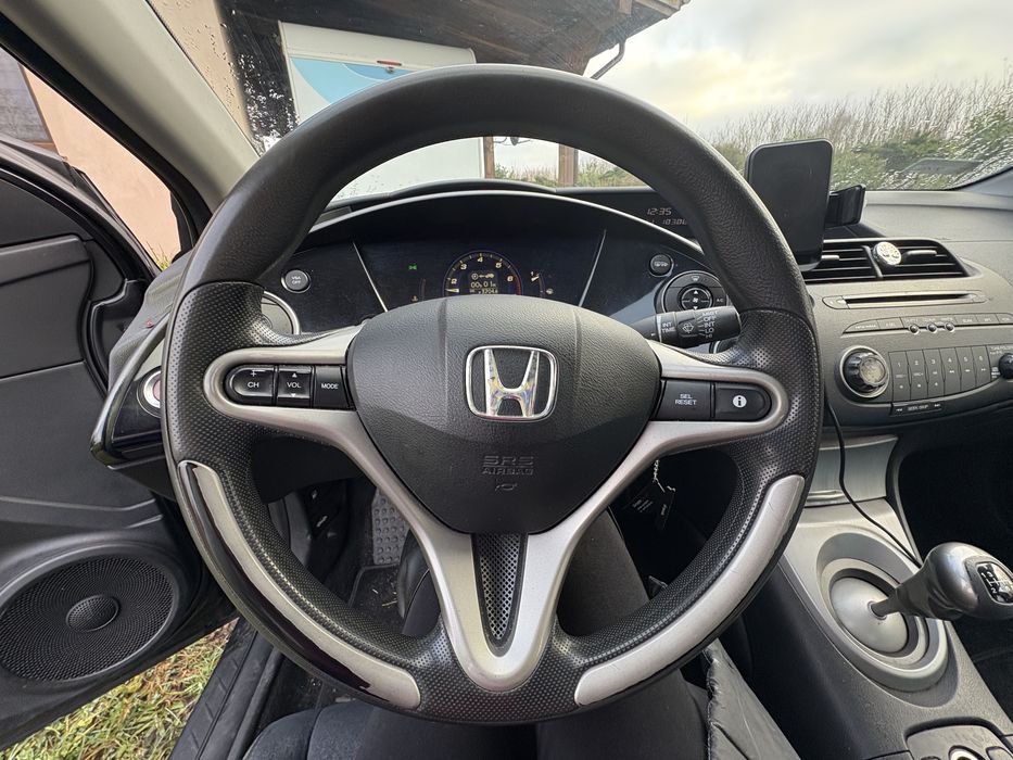 Honda Civic VIII 1,4 benzyna