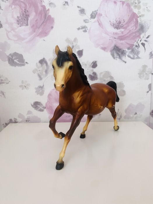 Figurka kolekcjonerska koń Breyer Running Mare Sugar, vintage