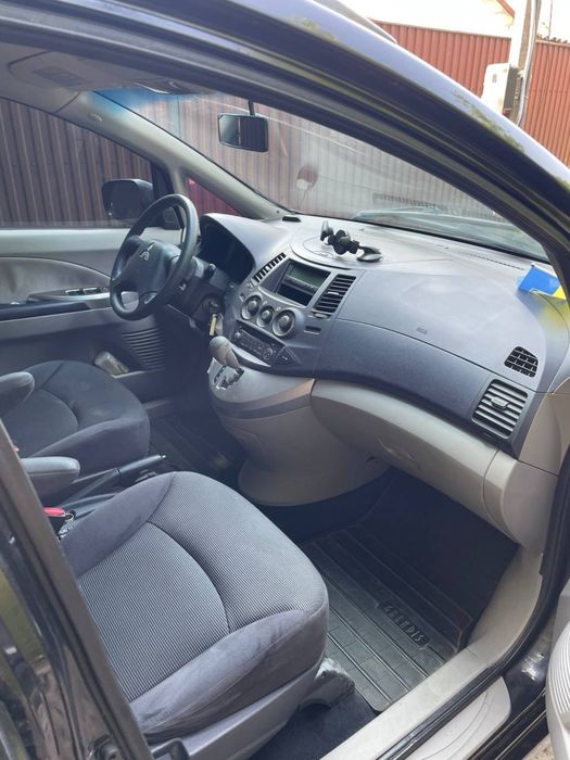 Продаж Мітсубісі Грандіс Mitsubishi Grandis