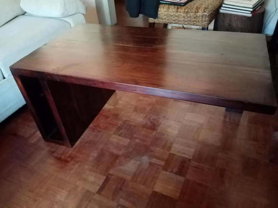 Mesa de Nogueira Maciça