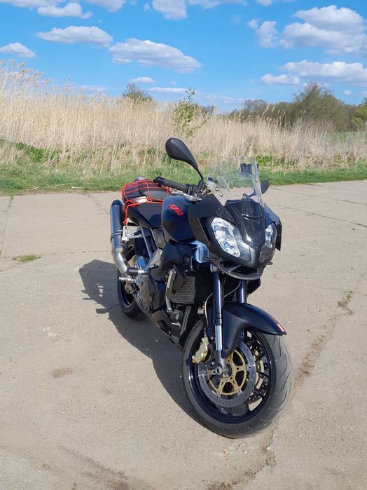 Aprilia RSV 1000 Tuono
