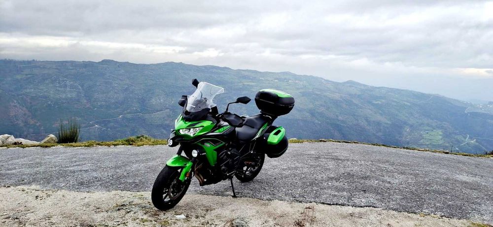 Kawasaki versys 650 GT (35kw)