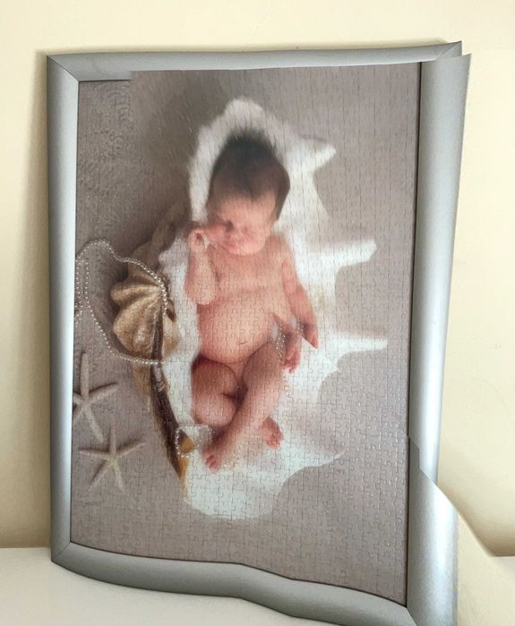 Quadro decorativo com moldura 1X70 - imagem bébé