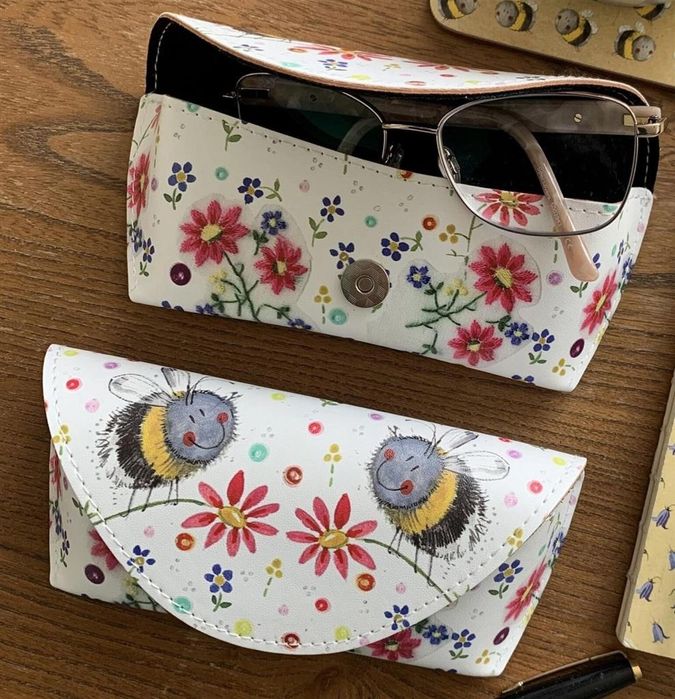 Etui na okulary GL01 Pszczoły i kwiaty oprawa: folia