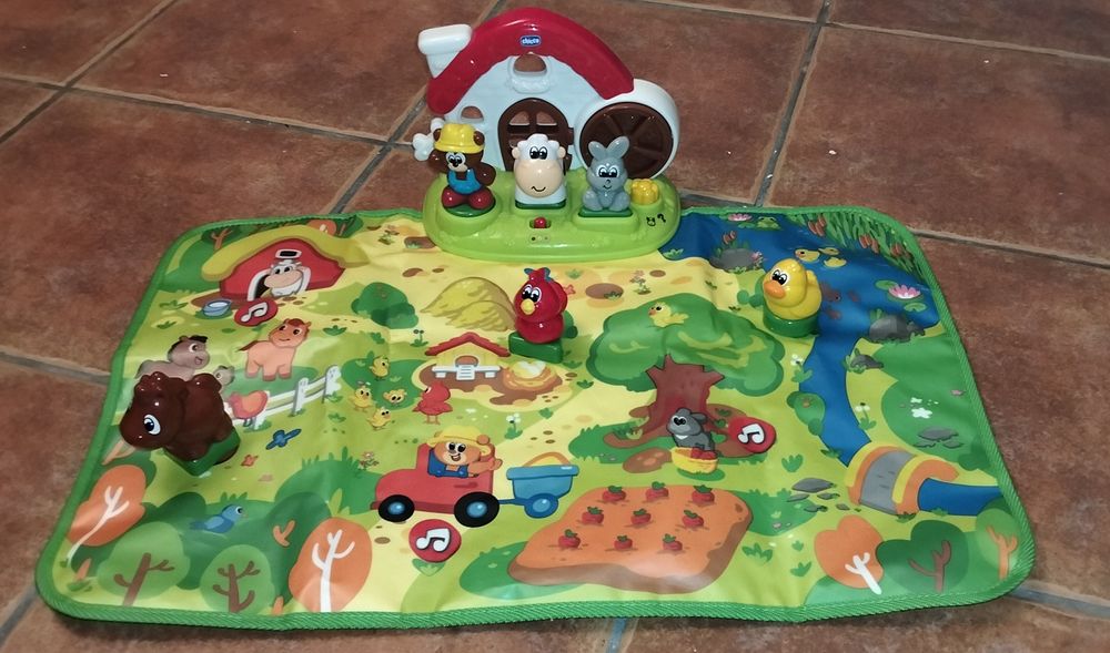 Tapete interativo da quinta Chicco