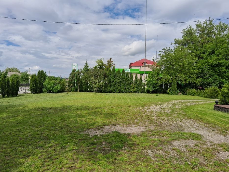 Оренда приміщення 200м2+виставковий майданчик 15сот