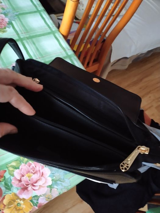 Elegancka torebka damska listonoszka nowa z metką