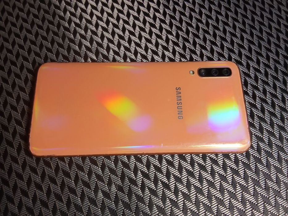 Samsung a70 6/128