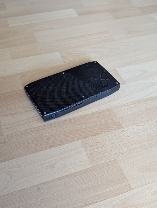 Intel NUC i7-6770HQ 16GB RAM, 240GB NVMe