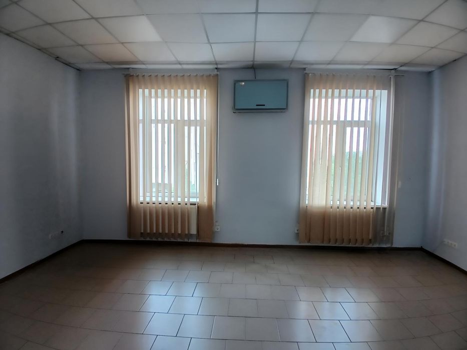 Аренда помещения: офис 595 м2, отапливается