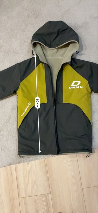 Куртка осінь/весна на 10-11років