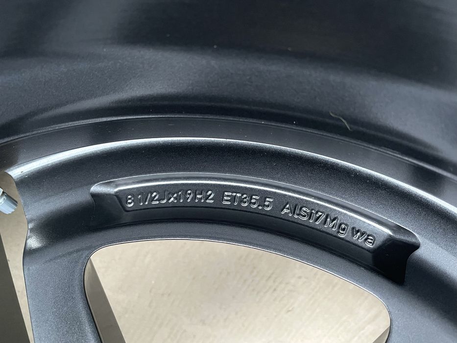 Диски Mercedes R19 AMG E klasse W214 різноширокі з літніми шинами