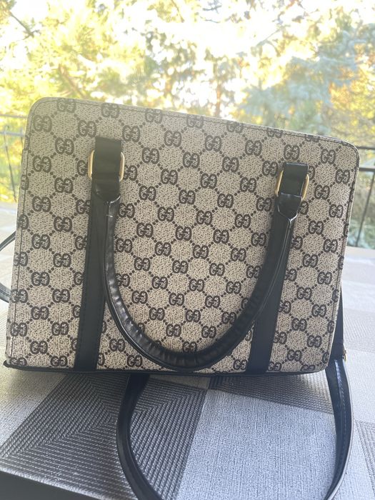 Torebka w dobrym stanie