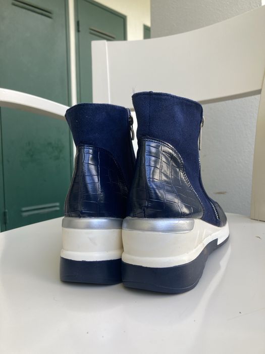 Vendo estes sapatos de mulher tamanho 39/40