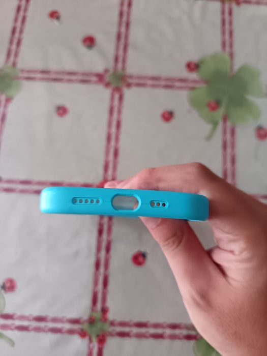 Capa iPhone 11 cor azul ( Portes grátis)