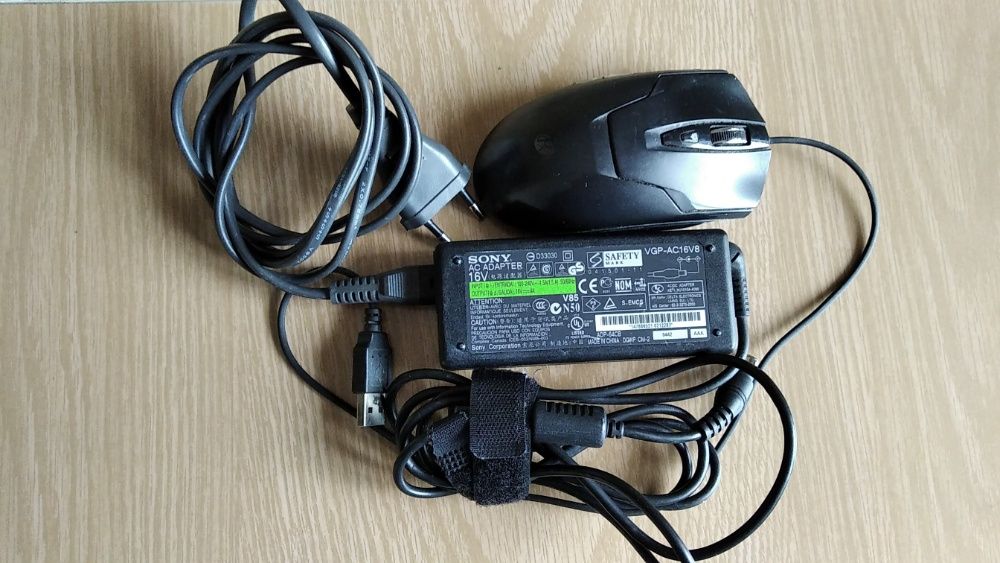 Нетбук Sony Vaio - PCG-4C1L + мышка; 10,6"; 20*27cм, made in Japan.