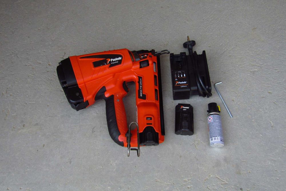PASLODE  IM65A F16 Sztyfciarka, Gwoździarka lithium