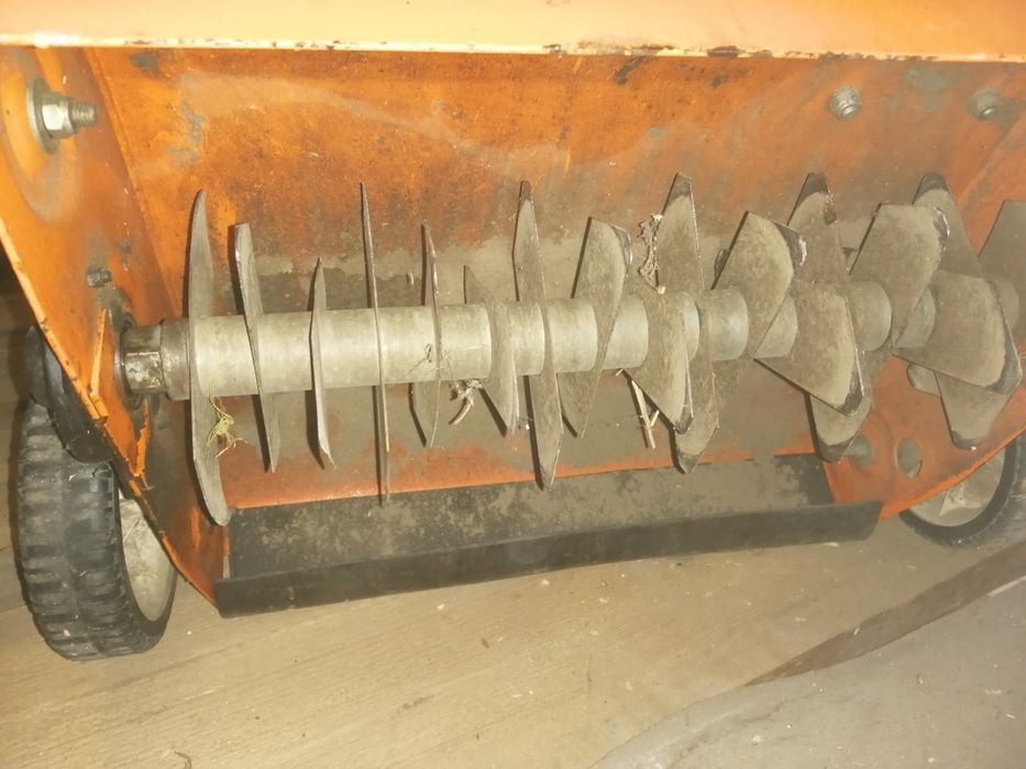 Wertykulator aerator