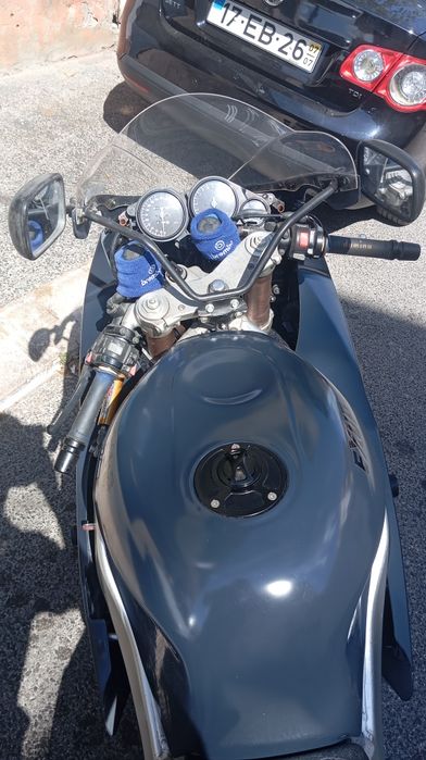Yamaha YZF 750 r