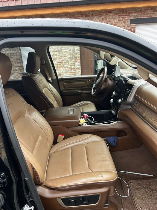 Dodge RAM Longhoorn  5,7 benzyna gaz 400 koni